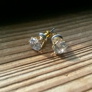 *NWOT* Gold Cubic Zirconia Diamond  Earnings